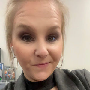 Meet your Posher, Robyn